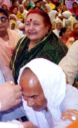 Mataji10.jpg (15973 bytes)