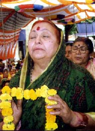 Mataji17.jpg (22570 bytes)